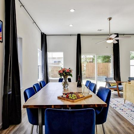 Family Stay! Near Downtown, Coffee Bar, King Bed San Antonio Exterior photo