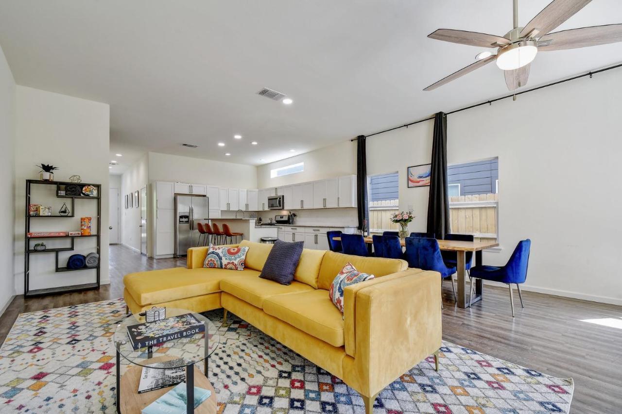 Family Stay! Near Downtown, Coffee Bar, King Bed San Antonio Exterior photo